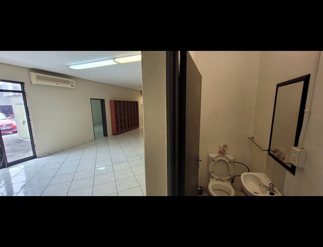 101M² OFFICE TO LET IN NELSPRUIT CENTRAL